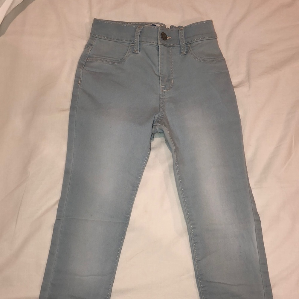 Old Navy size L (juniors) ldenim skinny jeans!